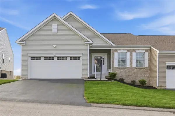 813 Curtman Ct, New Kensington, PA 15068