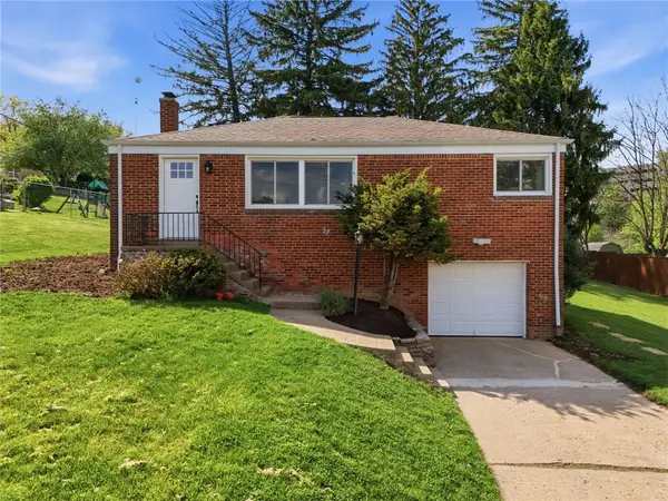 37 Pontiac Rd, Pittsburgh, PA 15241
