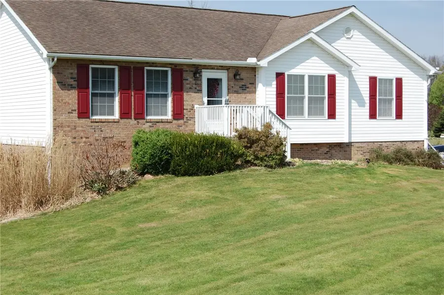 5 Blackberry Ln, Grove City, PA 16127 - #2