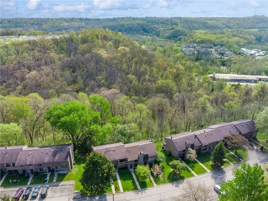 2419 Brook Ledge Rd, Bridgeville, PA 15017 - #2