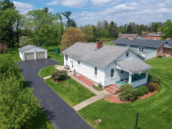 3015 Spring Garden Ave, New Castle, PA 16105