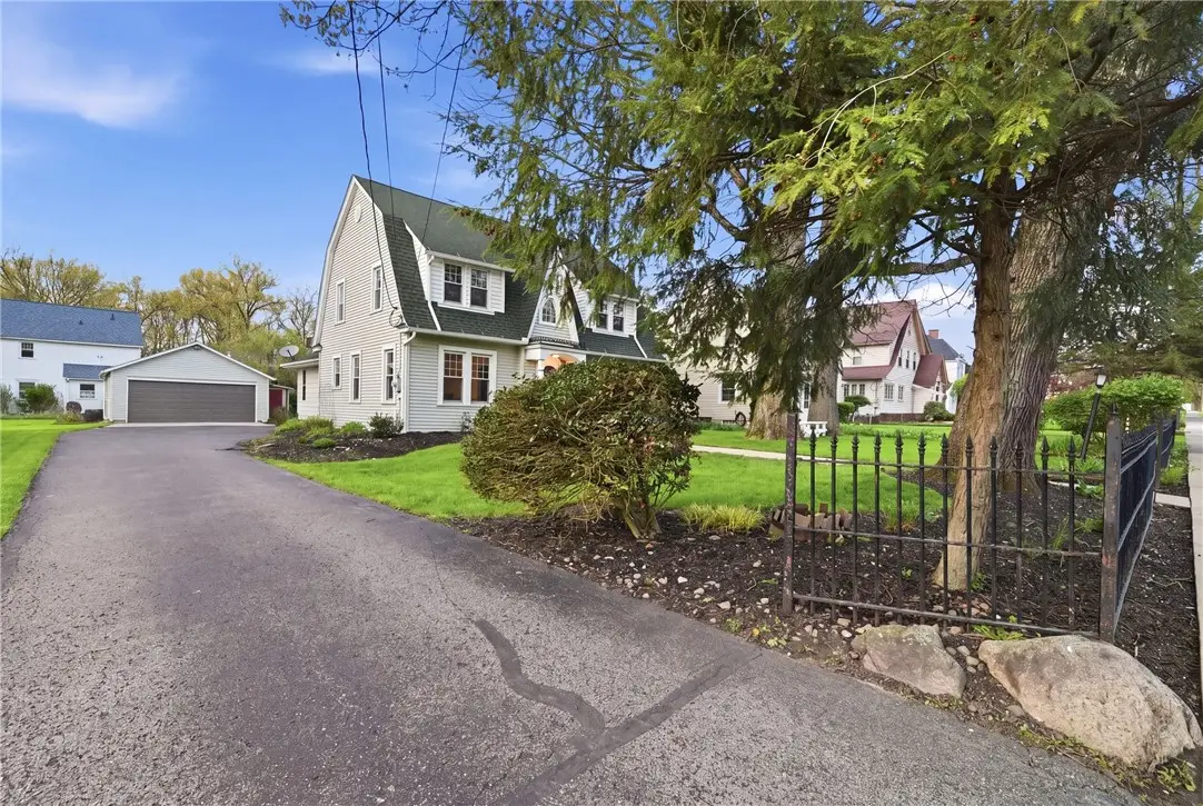 117 E Fairfield Ave, New Castle, PA 16105 - #1