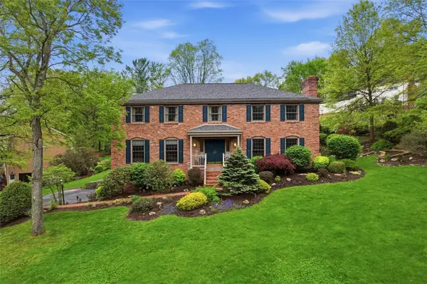 164 Pleasantview Dr, Canonsburg, PA 15317