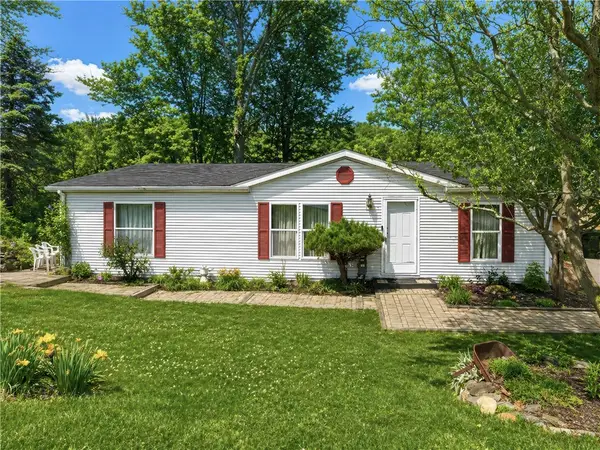 34 First Street, Ellwood City, PA 16117