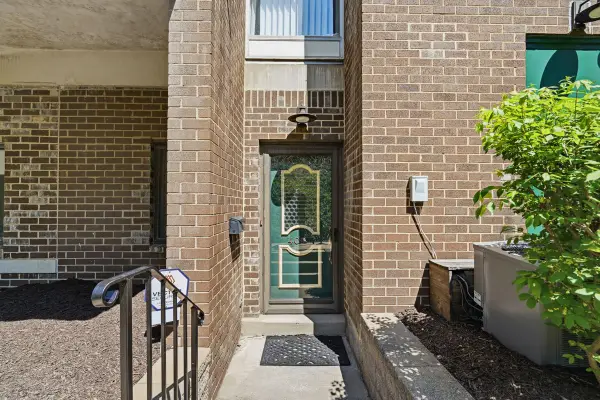 4007 Charlemagne Circle, Pittsburgh, PA 15237