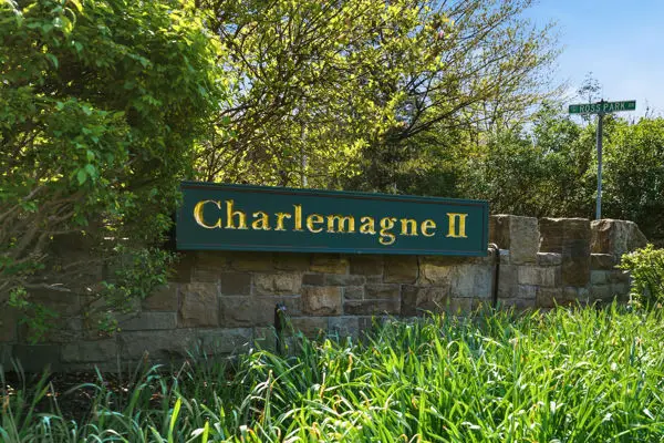 4007 Charlemagne Circle, Pittsburgh, PA 15237 - #2