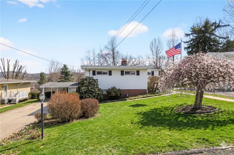 3604 Rosebriar Ave., Glenshaw, PA 15116 - #2