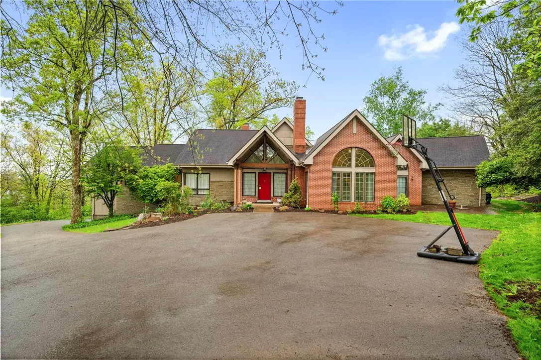 231 Fairview Rd, Pittsburgh, PA 15238 - #1