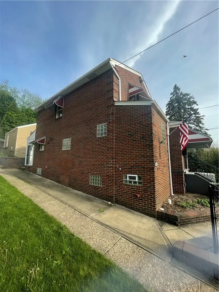 956 Beaver Rd, Ambridge, PA 15003 - #3