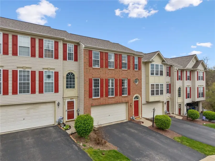 204 Blue Grass Cir, Monroeville, PA 15146 - #2