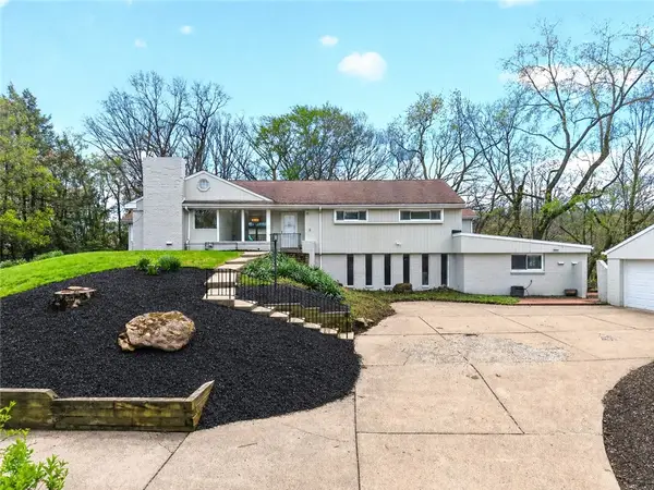 1700 Village Rd, Glenshaw, PA 15116