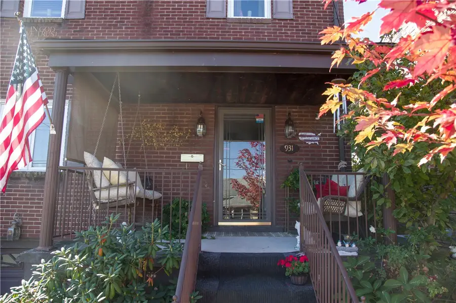931 Liberty St, Stowe, PA 15136 - #2