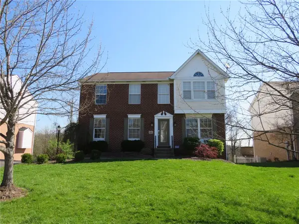 392 Pine Ridge Dr, Venetia, PA 15367