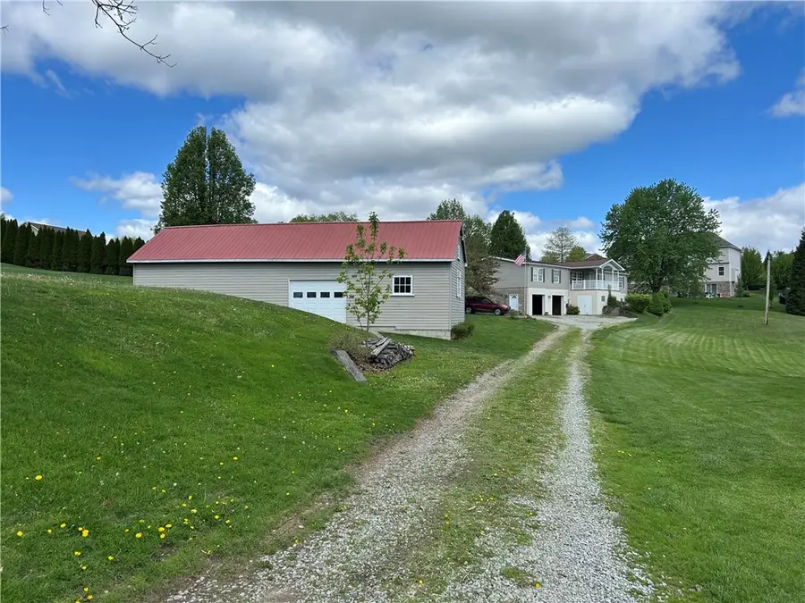 1275 Swede Hill Rd, Greensburg, PA 15601 - #2