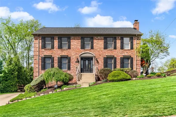 111 Hickory Heights Drive, Bridgeville, PA 15017