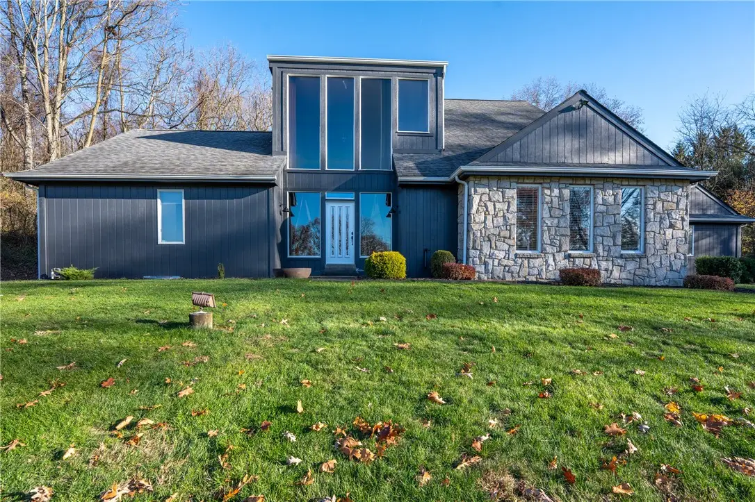 550 Locust Valley Rd, Greensburg, PA 15601 - #1