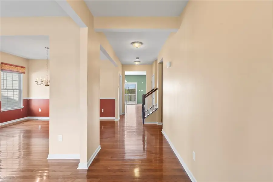 215 Long Ridge Dr, Coraopolis, PA 15108 - #2