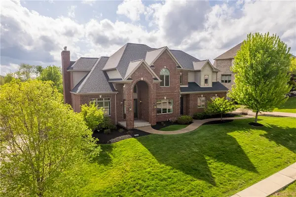 9807 Sumner Dr, Allison Park, PA 15101