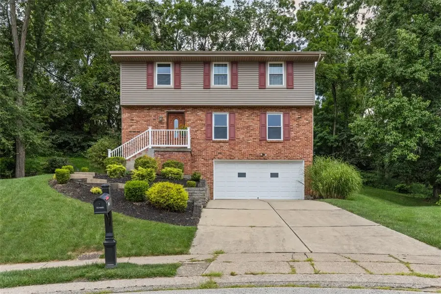 1105 Rial Dr, Bethel Park, PA 15102 - #2