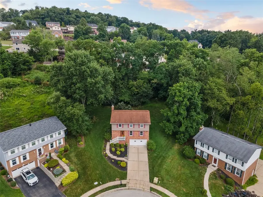 1105 Rial Dr, Bethel Park, PA 15102 - #3