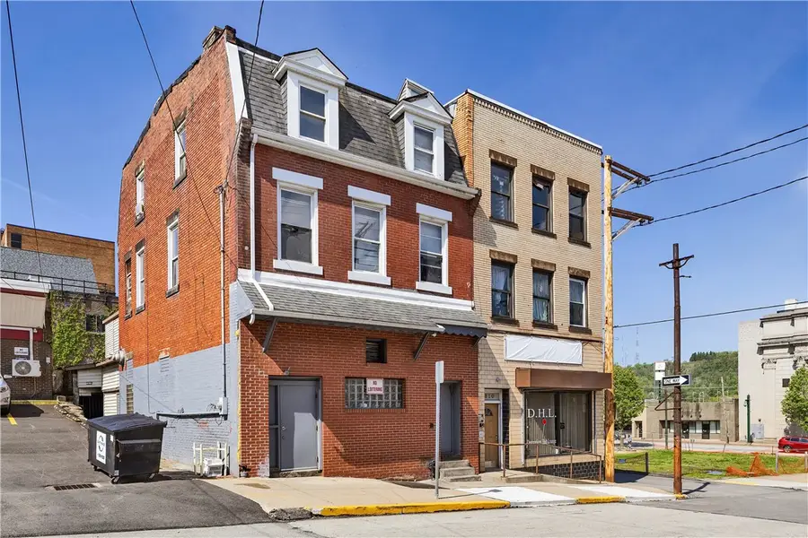 810 Amity St, Homestead, PA 15120 - #2