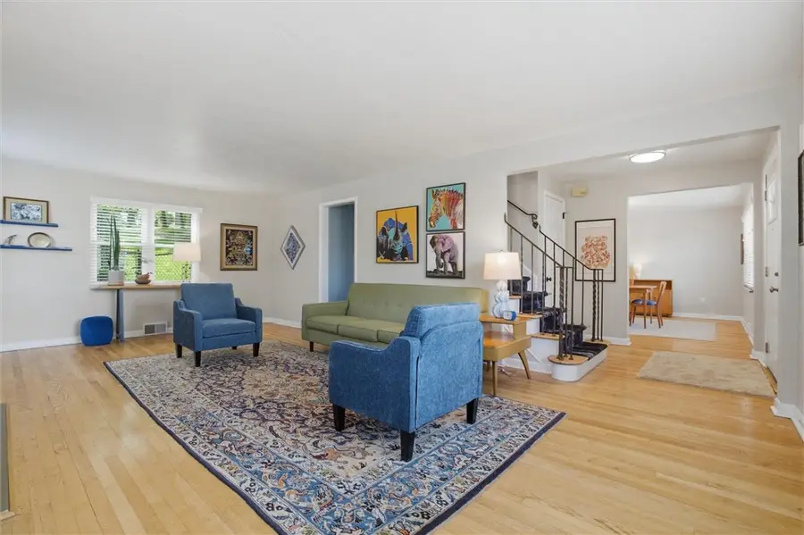 835 Chalmers Pl, Pittsburgh, PA 15243 - #3