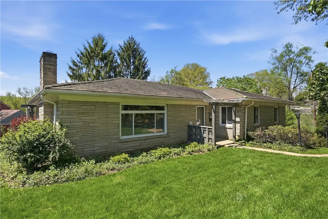 462 Greenhurst Dr, Pittsburgh, PA 15243 - #1