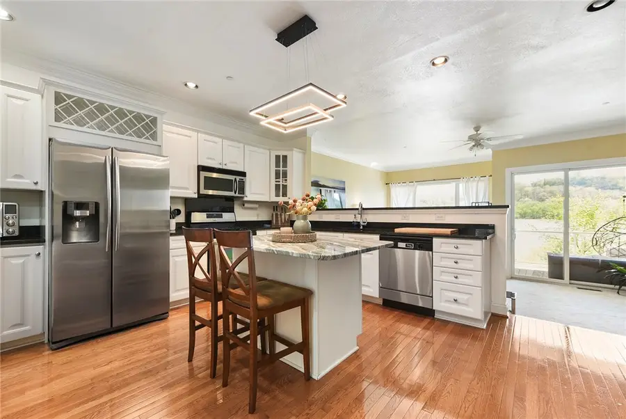 115 Saint Charles Ct, Pittsburgh, PA 15238 - #3