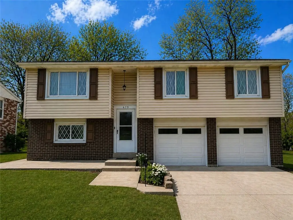 675 Regency Dr, Pittsburgh, PA 15239 - #1