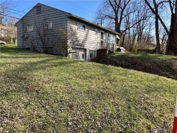 2570 Reiter Road, Penn Hills, PA 15235