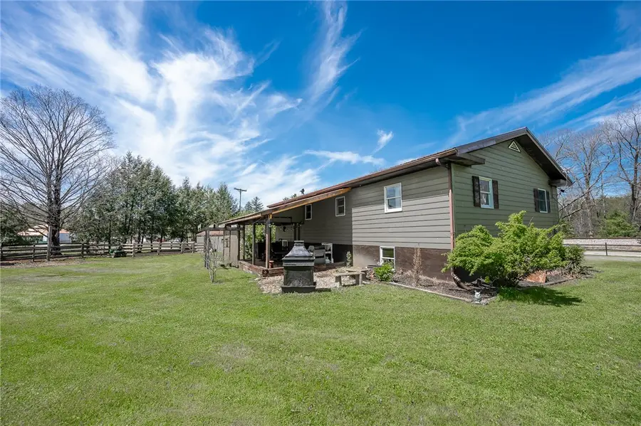 64 E 1st St, Burnside, PA 15721 - #3