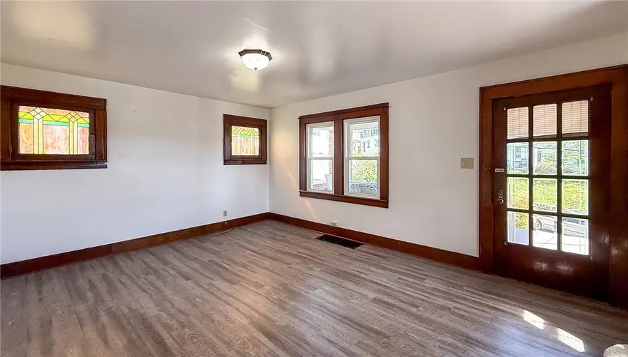 125 Washington St, Freeport, PA 16229 - #2