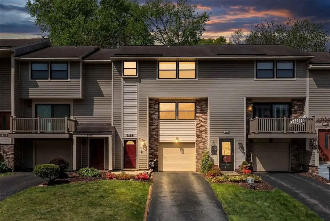 3135 Laurel Ridge Cir, Bridgeville, PA 15017 - #1