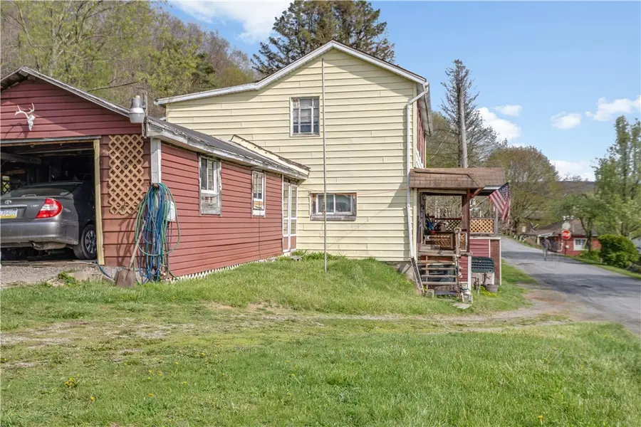 355 Sunset St, Rossiter, PA 15772 - #2