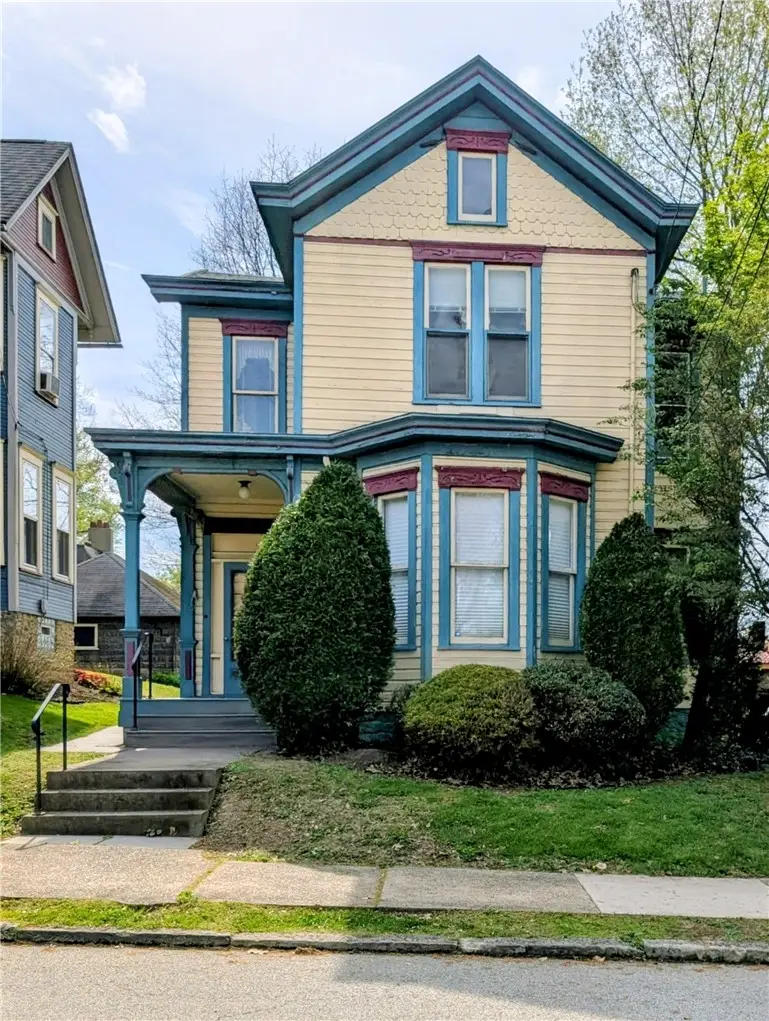 436 N Maple Ave, Greensburg, PA 15601 - #1