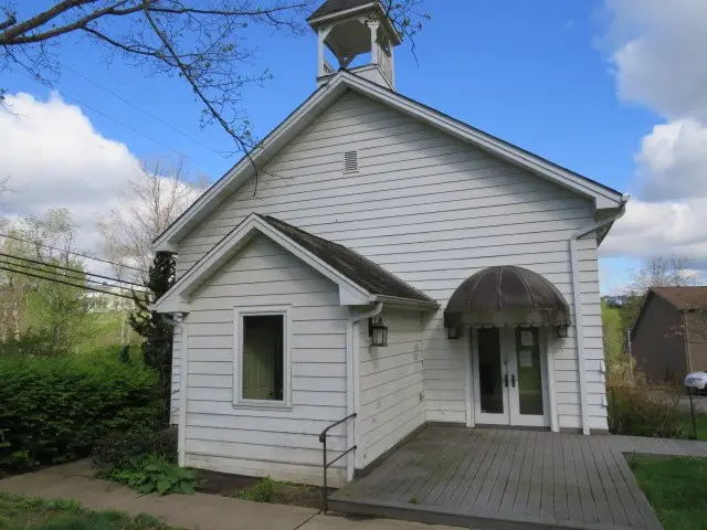 172 Coal Bluff Rd, Finleyville, PA 15332 - #1