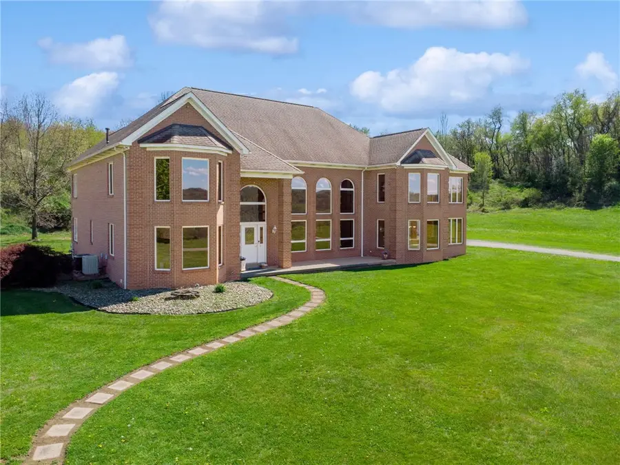 377 Orange Lane, Latrobe, PA 15650 - #2