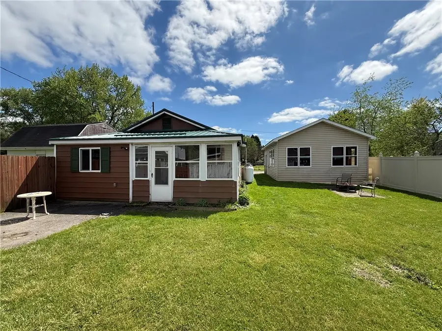 210 E 14th St, New Florence, PA 15944 - #2