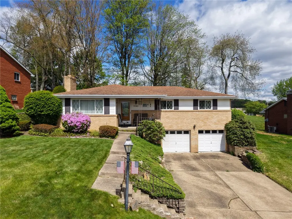 215 Amherst Rd, Glenshaw, PA 15116 - #1