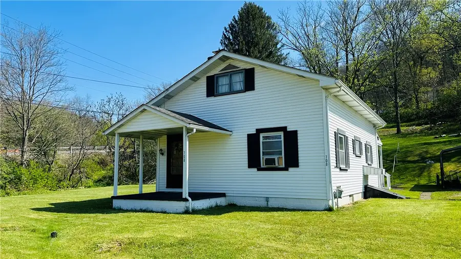 708 Lardintown Rd, Tarentum, PA 15084 - #2