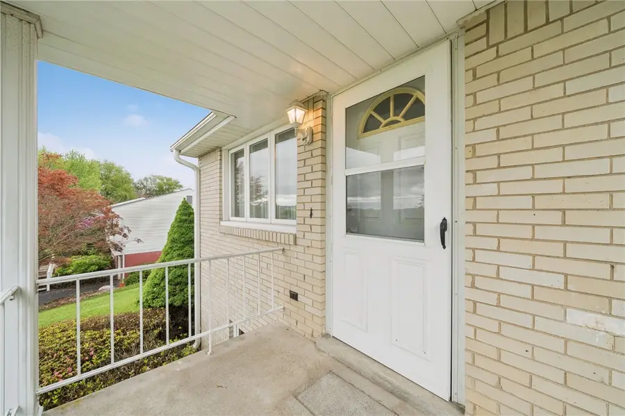 10060 Vermont Street, Irwin, PA 15642 - #2