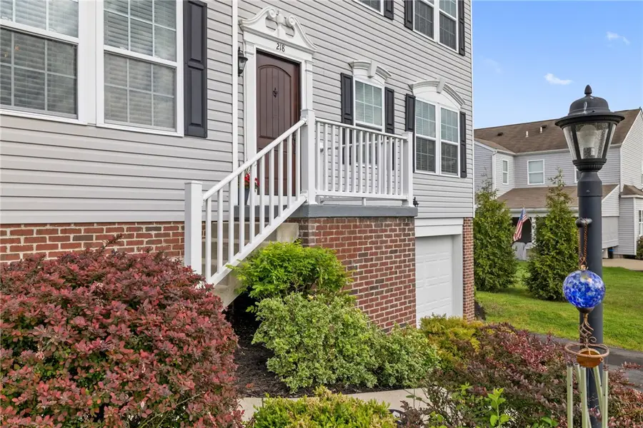 218 Horse Shoe Dr, Clinton, PA 15026 - #3