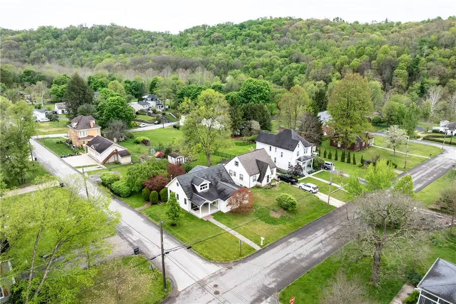 43 Elwyn Ave., Carnegie, PA 15106 - #2