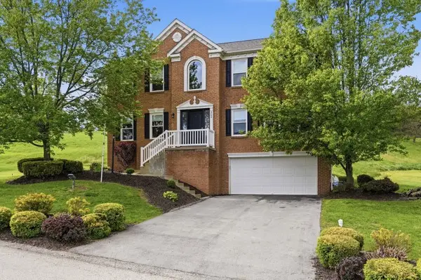 302 Davinci Ct, Rostraver Twp, PA 15012
