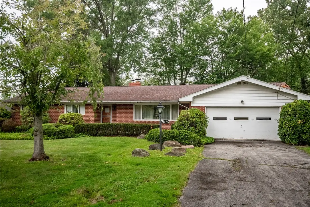 519 N Hermitage Rd, Hermitage, PA 16148 - #1
