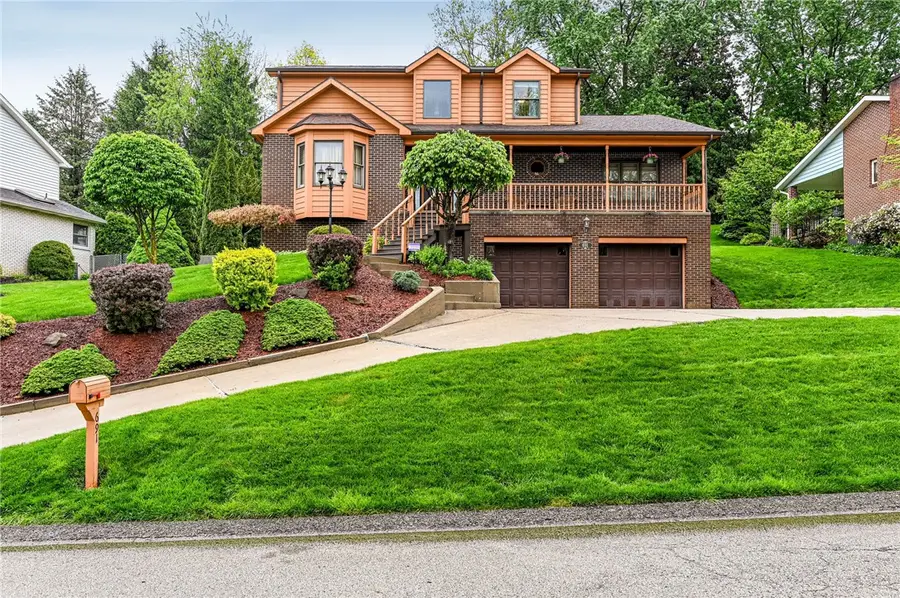 691 Adele Dr, Irwin, PA 15642 - #2