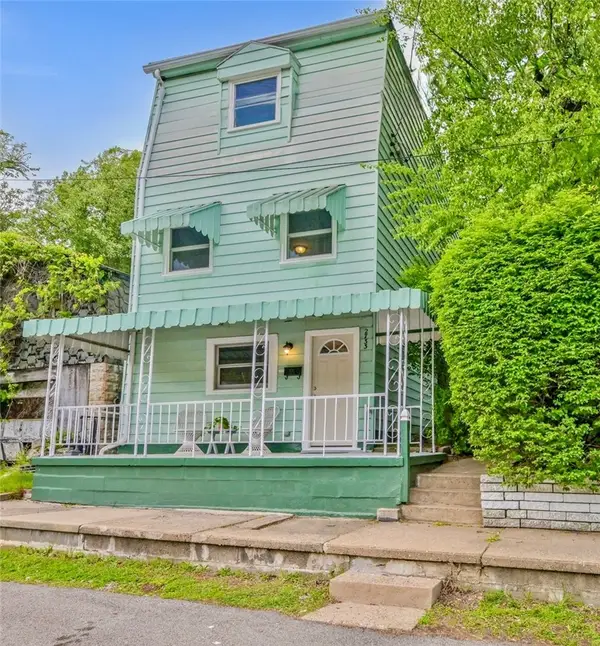 2733 Patterson St, Pittsburgh, PA 15203