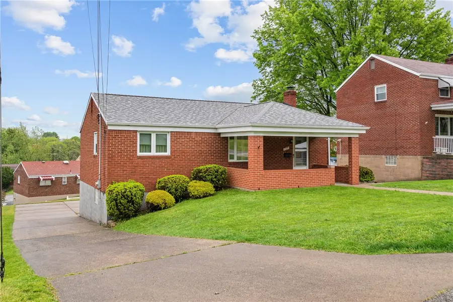 1329 Overdale Dr, Homestead, PA 15120 - #2