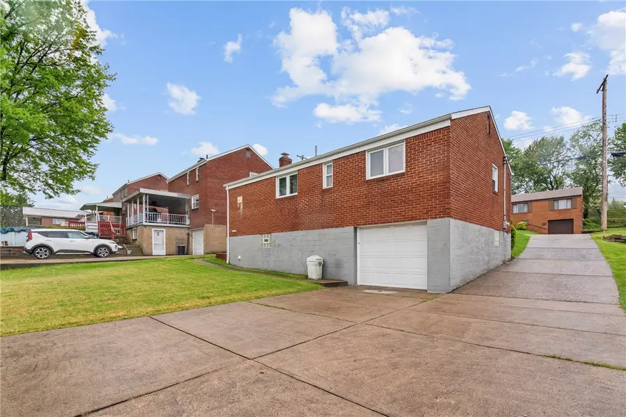 1329 Overdale Dr, Homestead, PA 15120 - #3