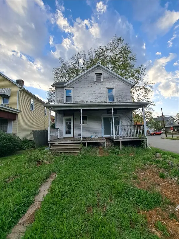 1828 4th Ave, Beaver Falls, PA 15010